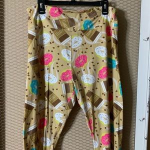CP Designs Leggings Size TC